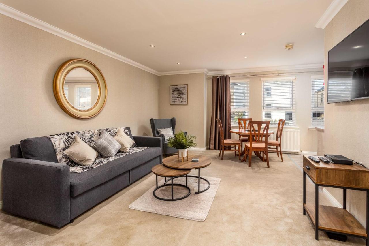 London Gate No1 - Donnini Apartments Kilmarnock Bagian luar foto